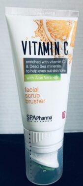 VITAMIN C ALOE VERA FACIAL SCRUB BRUSHER