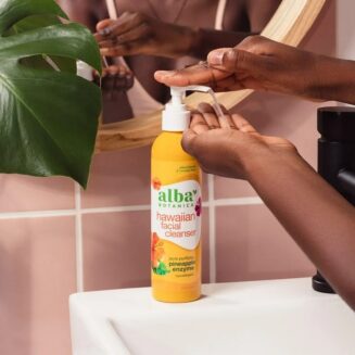 ALBA BOTANICA HAWAIIAN FACIAL CLEANSER