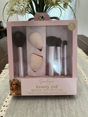 JESSICA SIMPSON BEAUTY FULL BRUSH COLLECTION